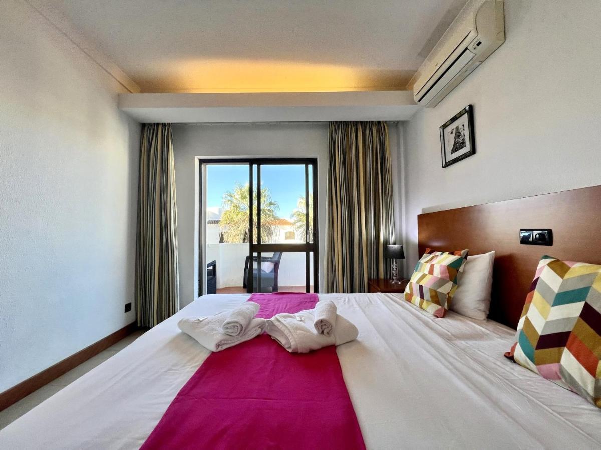 Vilamoura Cosy 4 With Pool By Homing Apartman Kültér fotó
